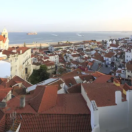 Castelo By Linc Daire *